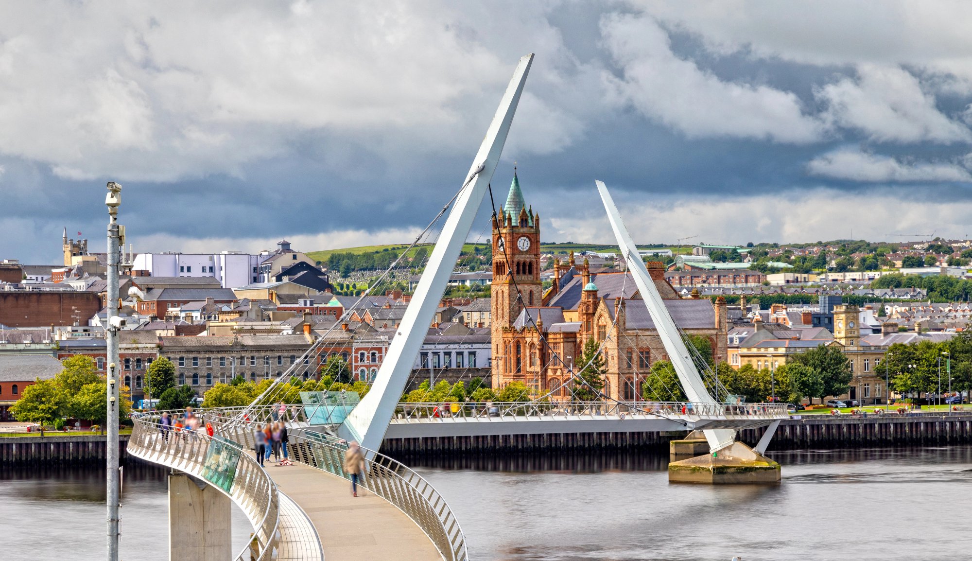 Online Dating in Derry for Singles