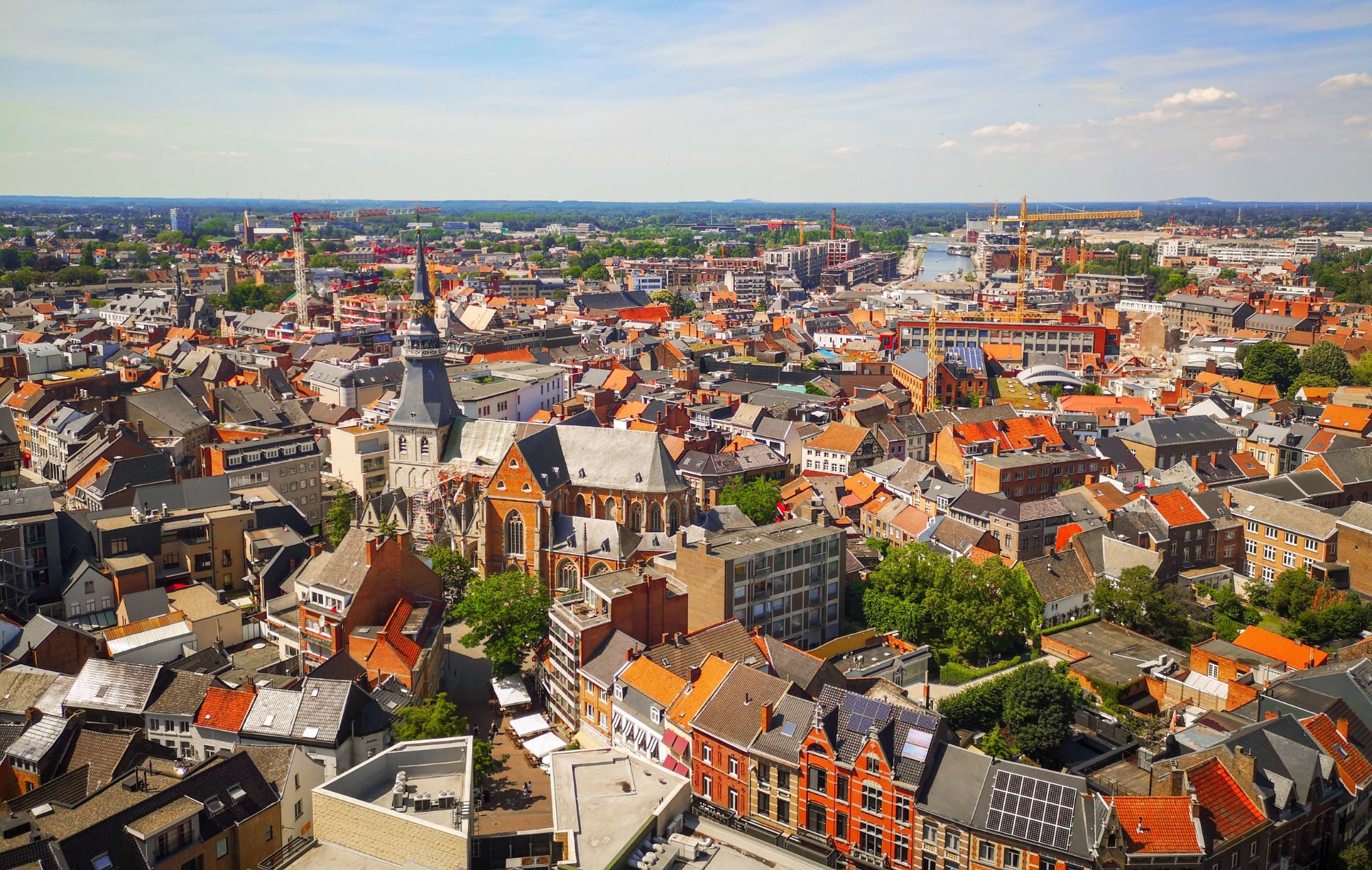 Online Dating in Hasselt for Singles