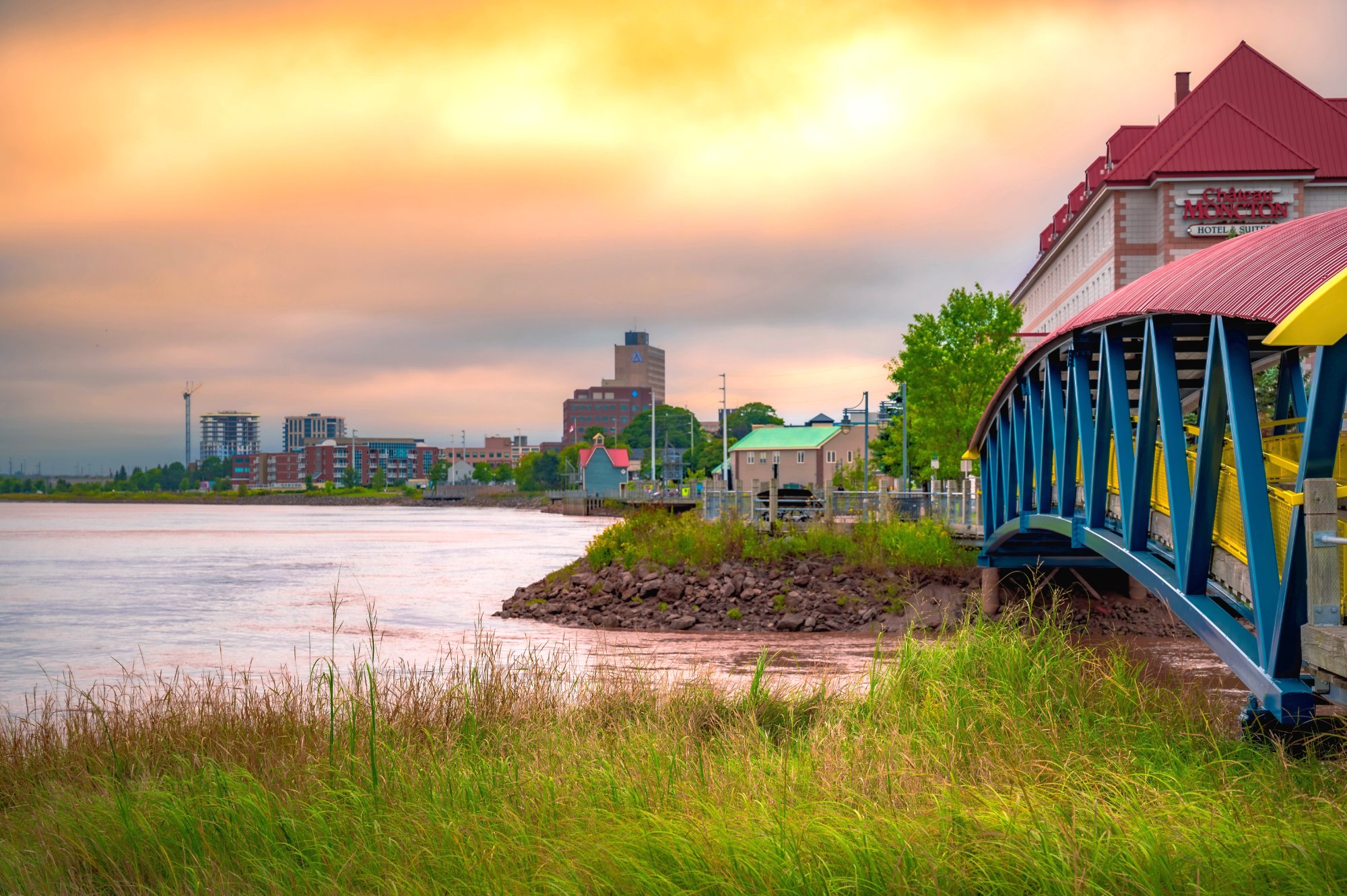 Online Dating in Moncton for Singles