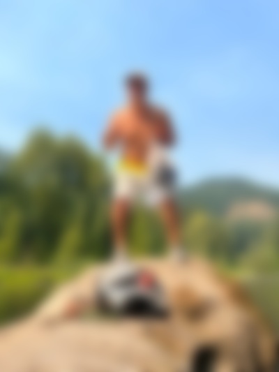 Single Johnny32 from Woodland