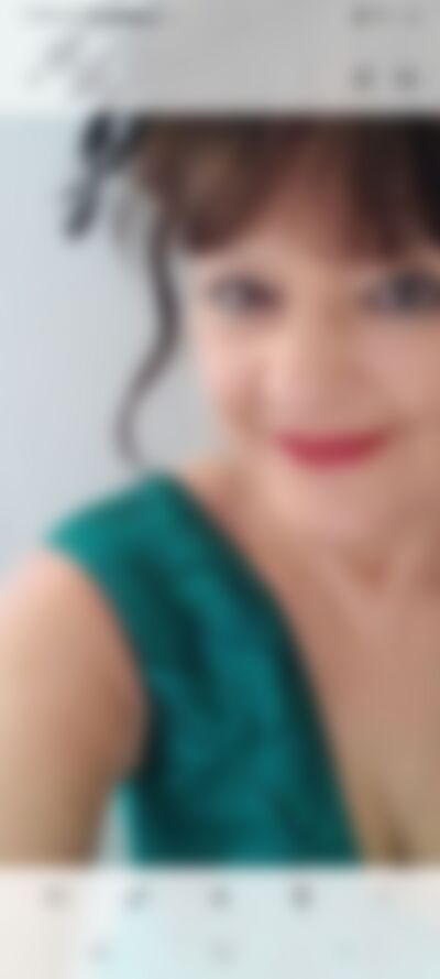 Single Lucilu from Worcester