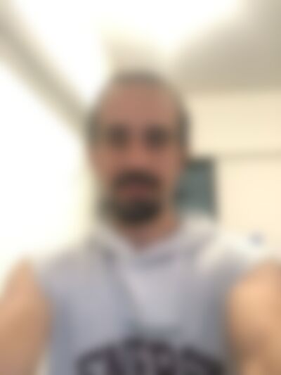 Single adamz from Mumbai