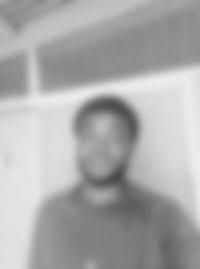 Single Alexis from Accra