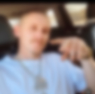 Single MrOffWhYt from Stockton