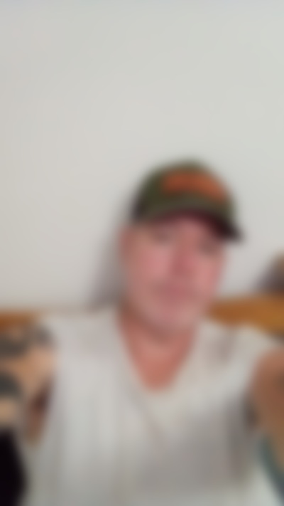 Single Sean09 from Dahlonega