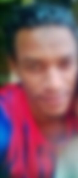 Single noordeen from Kampala