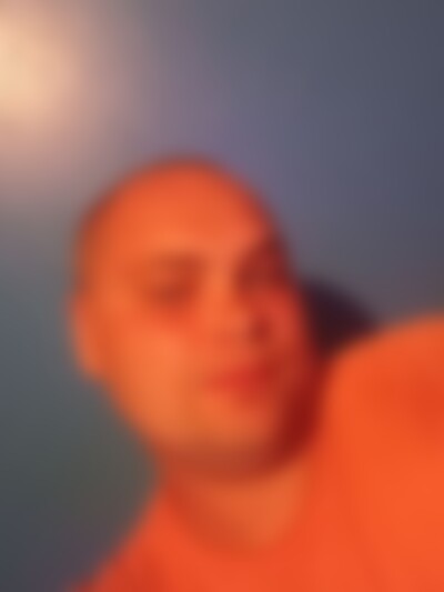 Single mattman from Iowa City