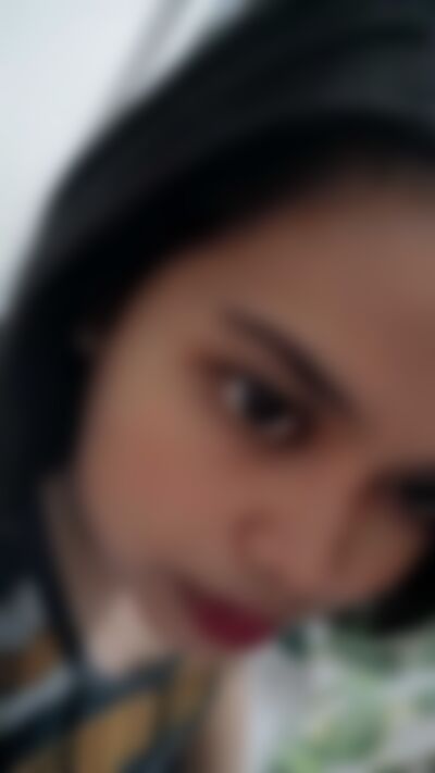 Single Ianne from Manila