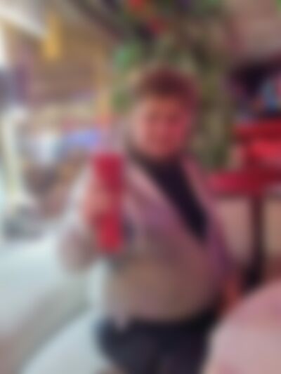 Single Svenny96 from Chaniá