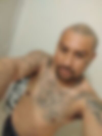 Single Lickalot661 from Palmdale