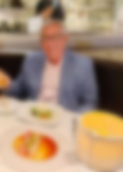 Single Robertj from Jacksonville