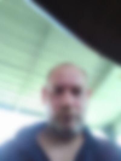 Single Ernit from Innisfail