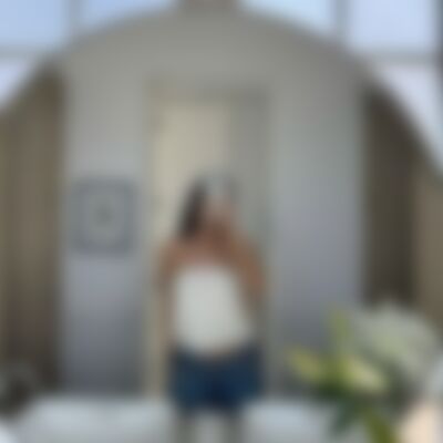 Single Kylie from Philadelphia