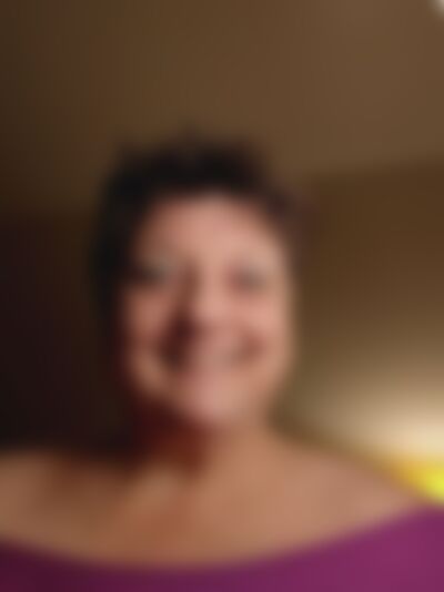 Single Courtney from South Orange Village