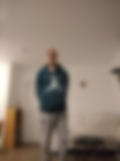 Single Nicolas25000 from Besançon