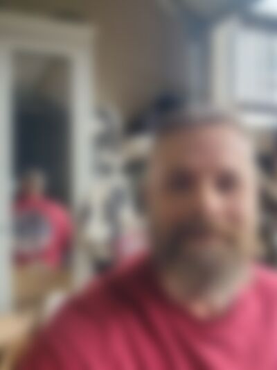 Single Roberto42 from Newcastle