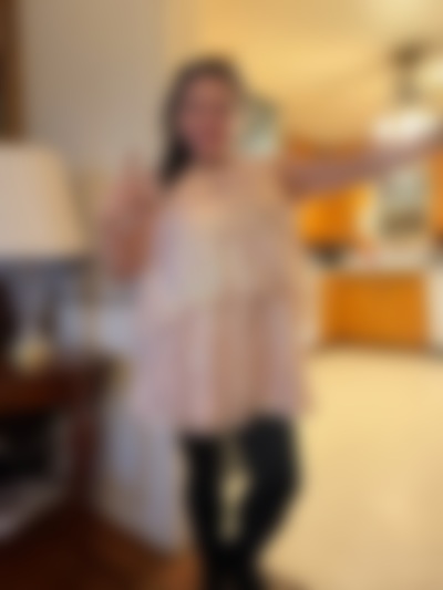 Single Reneevanneedslove from New York