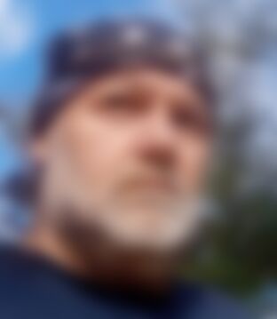 Single ElCaio from Ciudad de la Costa