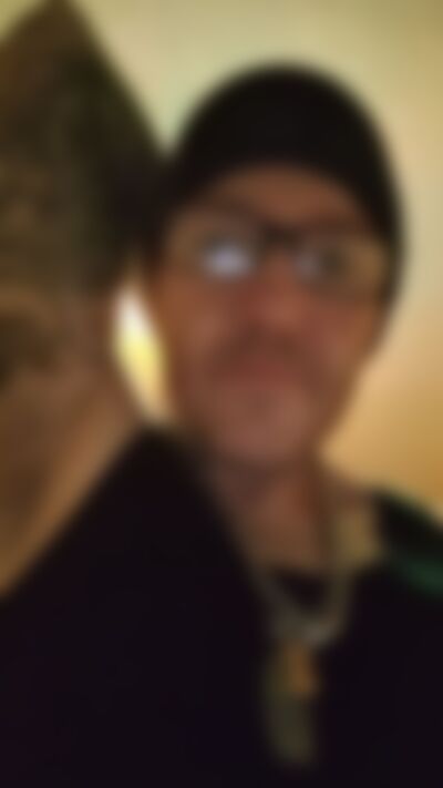 Single Humblemike from Chestermere