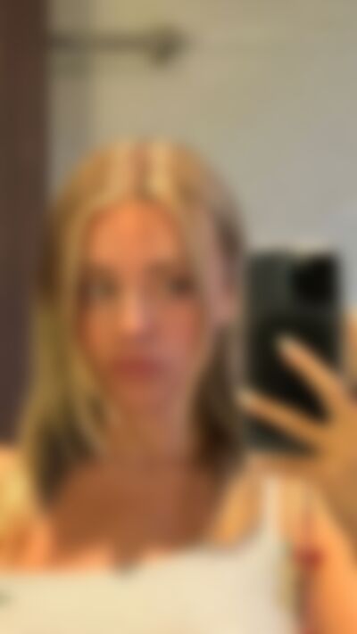 Single Goldly from New Orleans