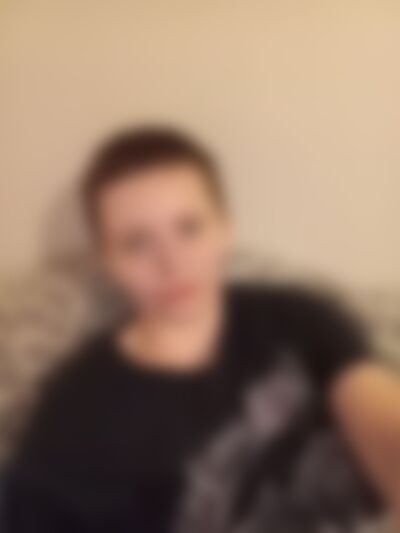 Single LilGroot957 from Lincoln