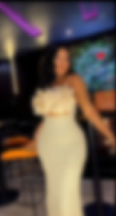 Single Kween from Abidjan