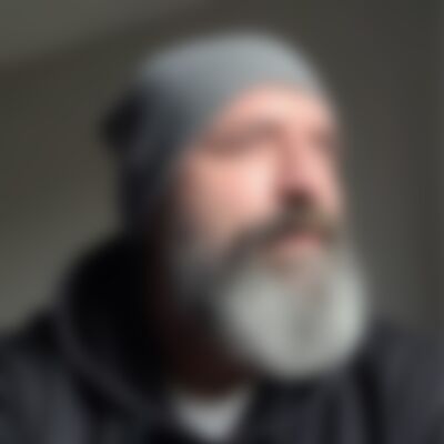 Single ClooneyClone from Cobourg