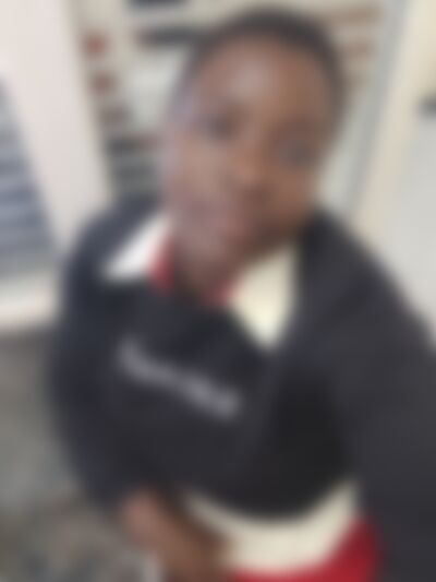 Single Giftred from Kampala