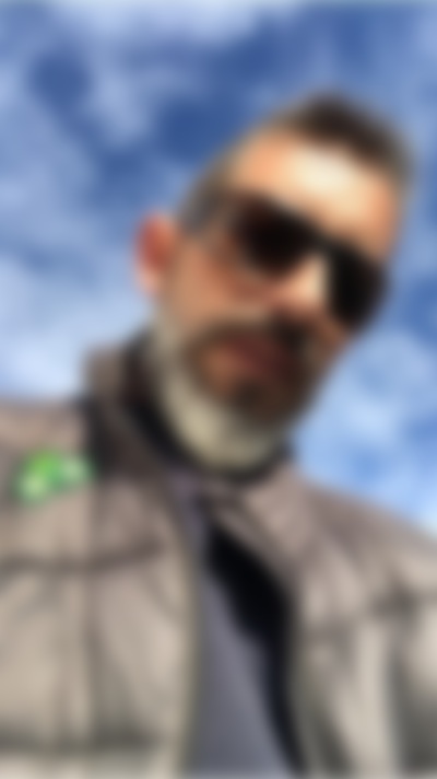 Single Petar from Santander