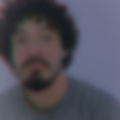 Single Akaza from Sfax