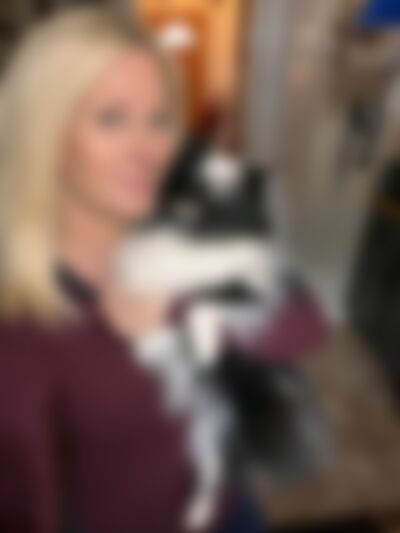 Single abhinewman from Lansdowne