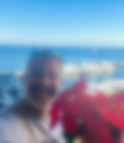 Single onelastlooker from Cupertino