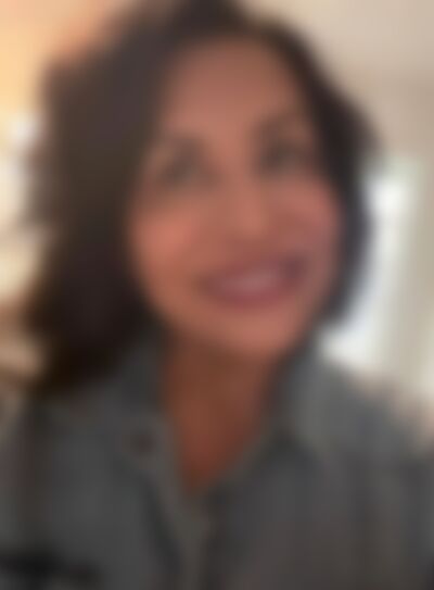 Single vanessaissweet from Paris