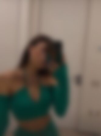 Single Emmla from Manhattan