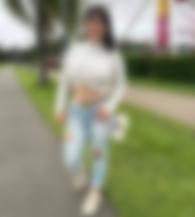 Single Quenie from Chicago