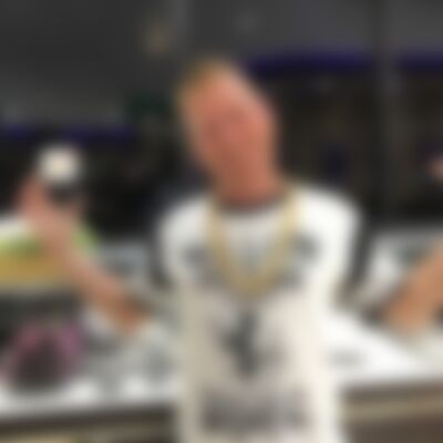 Single Badbrad from Houston