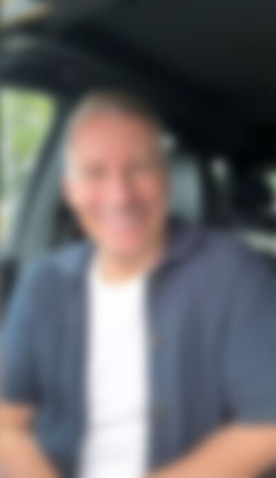 Single MrPeterson from London