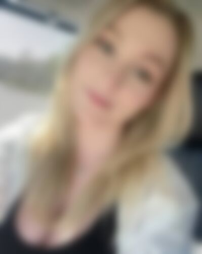 Single Sarah_23 from Toronto