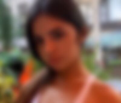 Single oliviamaryava2233 from New York