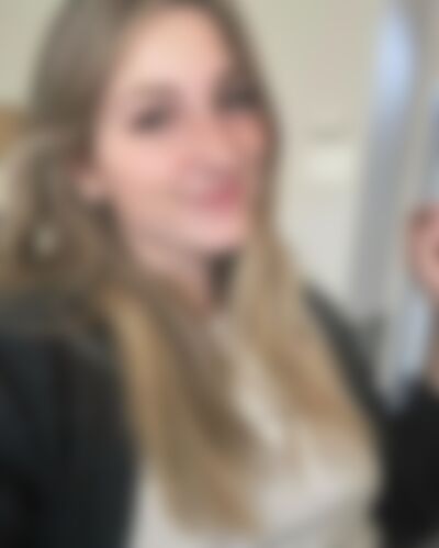 Single Lillyzee22 from Burlington