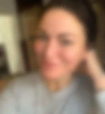 Single sweettheresa from Moreno Valley