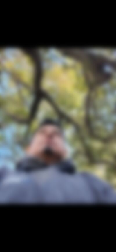 Single Mikel from Los Angeles