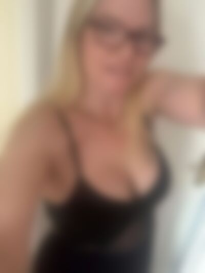 Single Pretty8 from Chicago