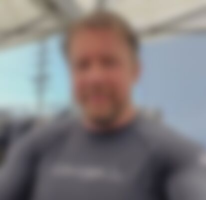 Single Waynerobert from Orlando