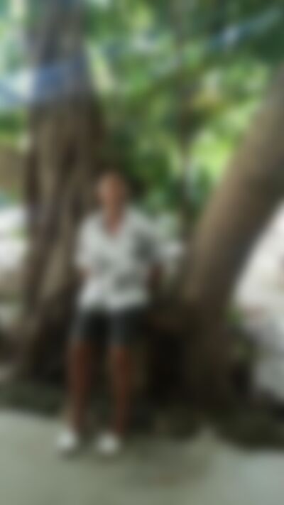 Single Samuel from Barcelona