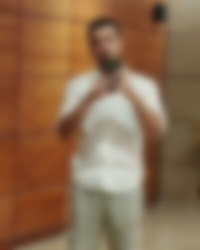 Single Rubyro from Mumbai