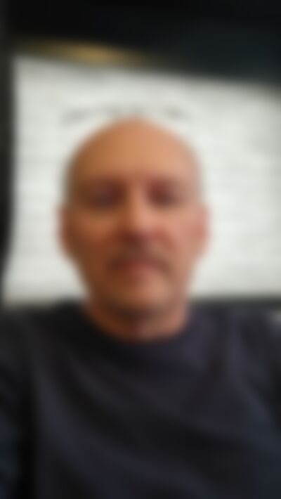 Single jorgemandingo from Conway