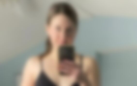 Single Coutnney from Grand Rapids