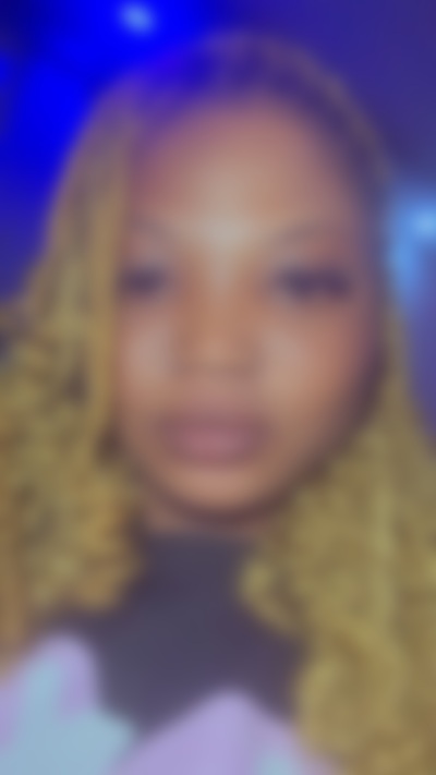 Single Vikkymama5 from Lagos