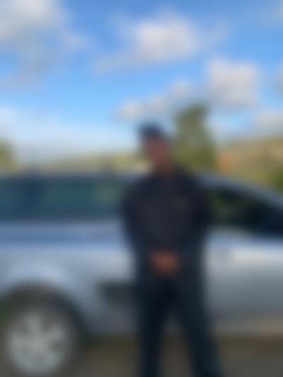 Single Bhuti from Port Elizabeth